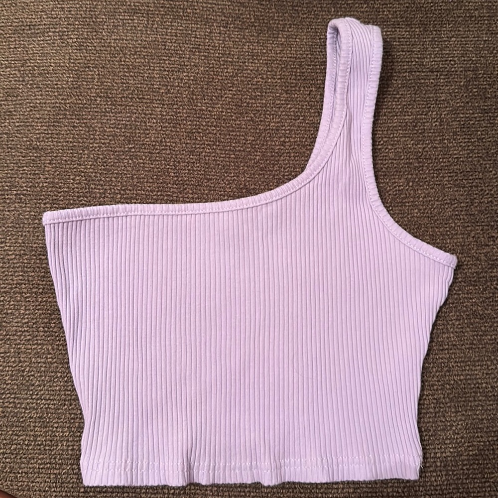 Lavender one shoulder crop top! In great condition worn once